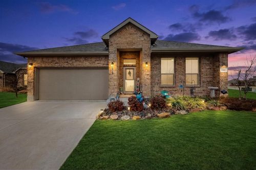 1601 Omaha Dr, Granbury, TX, 76049-7881 | Card Image