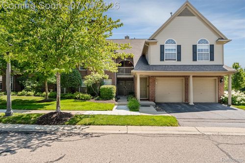 28126 Carlton Way Dr, Novi, MI, 48377-2633 | Card Image