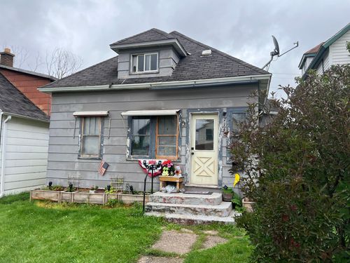 714 N 7th Ave, Iron River, MI, 49935-1205 | Card Image