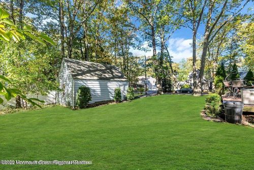 96 Whale Pond Rd, Oakhurst, NJ, 07755-1269 | Card Image