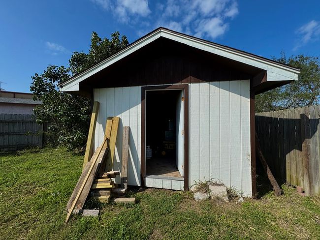 410 Old Stadium Dr, House other with 5 bedrooms, 2 bathrooms and null parking in Port Isabel TX | Image 21