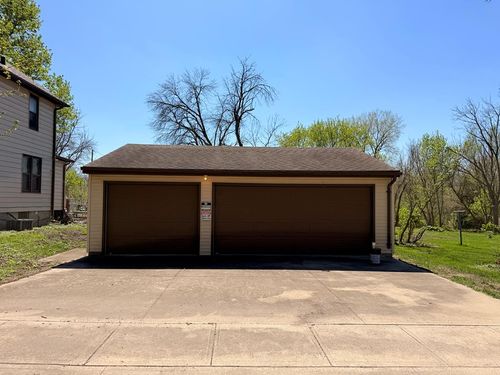 by 1727 14th Ave Sw, Fort Dodge, IA, 50501-5815 | Card Image
