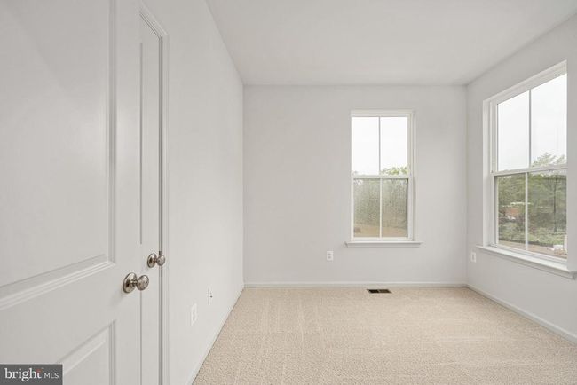 10170 Queens Way, Townhouse with 4 bedrooms, 4 bathrooms and null parking in MANASSAS VA | Image 45