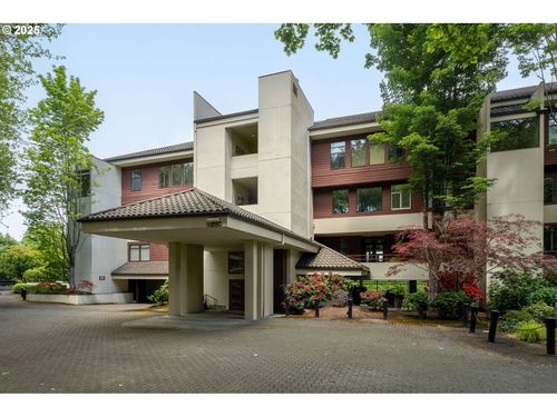 13-5250 S Landing Square Dr, Portland, OR, 97239-5995 | Card Image