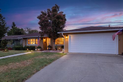 1753 El Paseo Drive, Woodland, CA, 95695 | Card Image