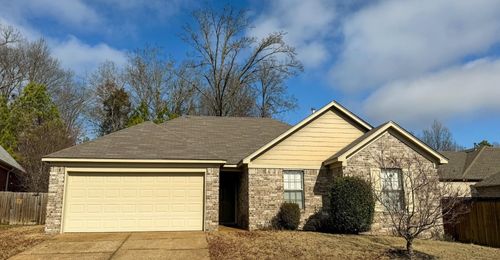 1645 Sawmill Creek Ln, Cordova, TN, 38016-7643 | Card Image
