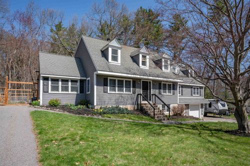 43 Academy Ave, Atkinson, NH, 03811-2206 | Card Image