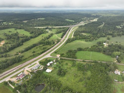 1045 Sycamore St, Cabool, MO, 65689-9275 | Card Image