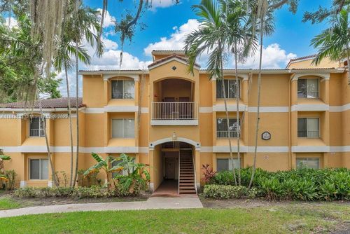 apt-215-2321 Nw 33rd St, Oakland Park, FL, 33309-6431 | Card Image