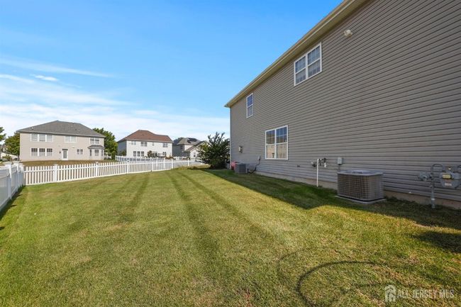 9 Caladium Ct, House other with 5 bedrooms, 3 bathrooms and null parking in Piscataway NJ | Image 47