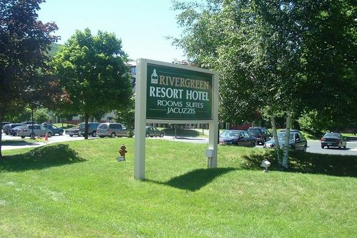 203-48 Cooper Memorial Dr, Lincoln, NH, 03251 | Card Image