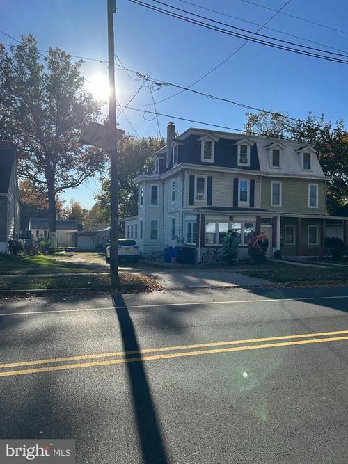 52 S Fellowship Rd, Maple Shade, NJ, 08052-1738 | Card Image