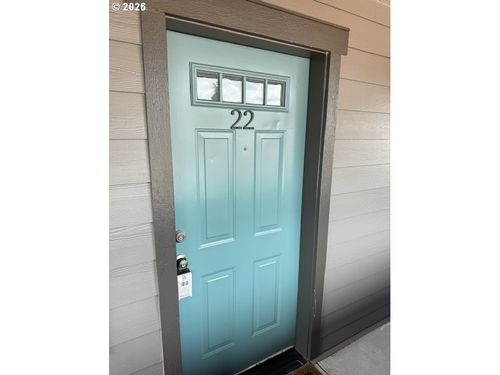 22-10345 Ne Clackamas St, Portland, OR, 97220-3986 | Card Image