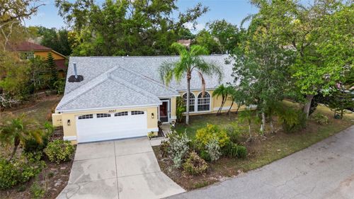 4667 Hamlets Grove Dr, SARASOTA, FL, 34235-2275 | Card Image