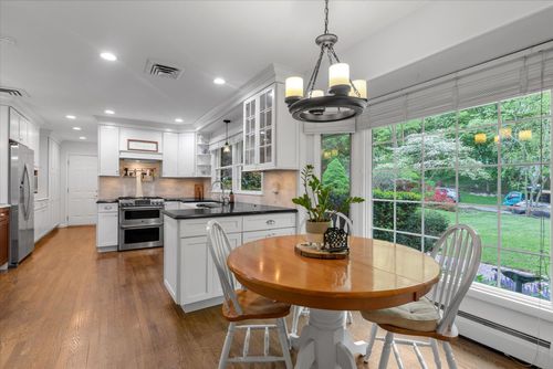 17 Bramble Ln, Huntingtn Sta, NY, 11747-2303 | Card Image