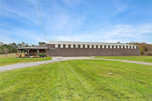 1316 Porter Rd, Harrisville, PA, 16038-4916 | Card Image