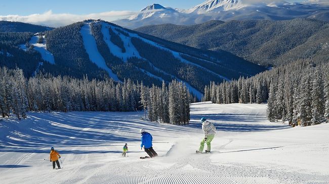 Skiing and Riding on Majestic Keystone Mountain! | Image 27