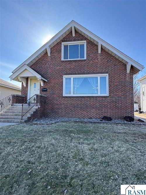 20 Sw 2nd Avenue, Wells, MN, 56097 | Card Image