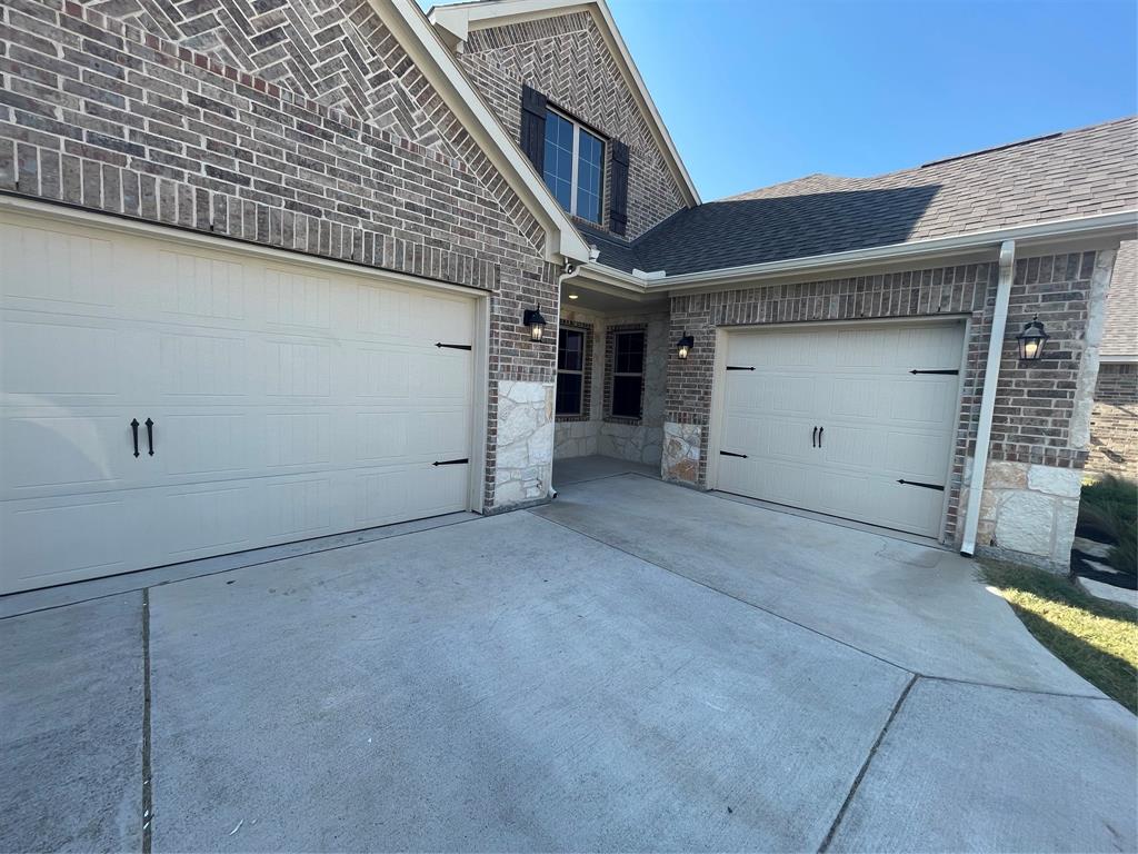 Slow Elk Ct, Weatherford, TX 76087
