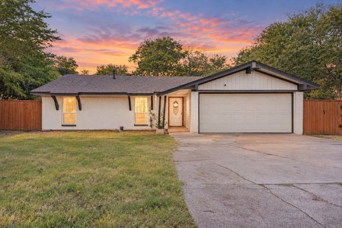 9308 Sandyhook Circle, Dallas, TX, 75227 | Card Image