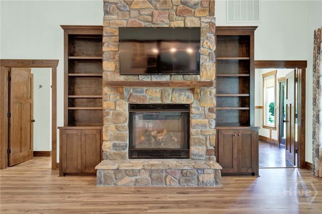 Fireplace | Image 8