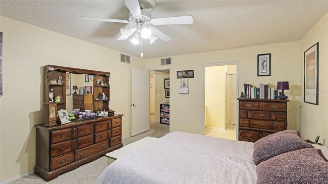 527 Spring Lakes Blvd, Condo with 2 bedrooms, 2 bathrooms and null parking in BRADENTON FL | Image 15