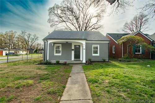 901 Cherry Dr, Jeffersonville, IN, 47130-4235 | Card Image