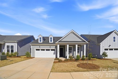 7104 Wayfarer Dr, Charlotte, NC, 28269-4964 | Card Image