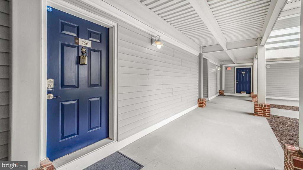 Residential in OAKTON 4