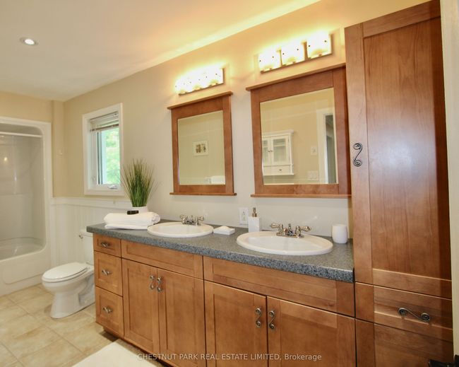 21 Southridge Trail, House other with 6 bedrooms, 4 bathrooms and 5 parking in Caledon Village ON | Image 32