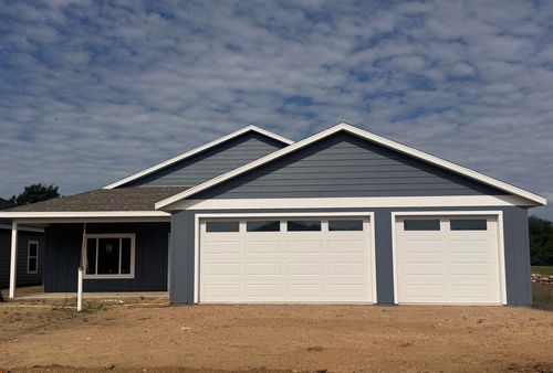 3602 Pinewood Drive, Spirit Lake, IA, 51360 | Card Image