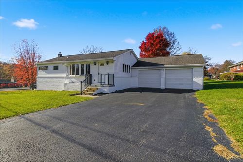 116 Hazel Dr, Hollidaysburg, PA, 16648-5228 | Card Image