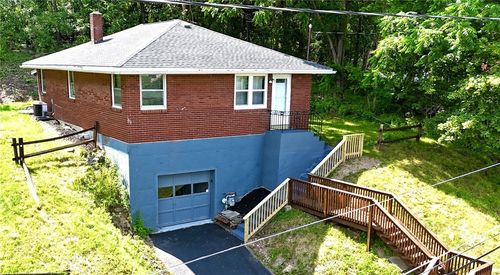 27 Cornell Ave, Endicott, NY, 13760-2719 | Card Image