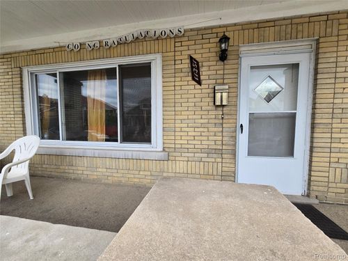 11351 Mcdougall St, Hamtramck, MI, 48212-3028 | Card Image