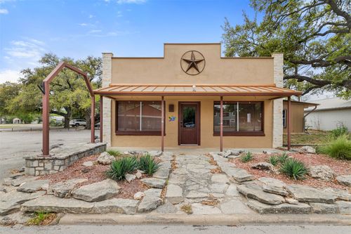 807 Main Street, Blanco, TX, 78606 | Card Image