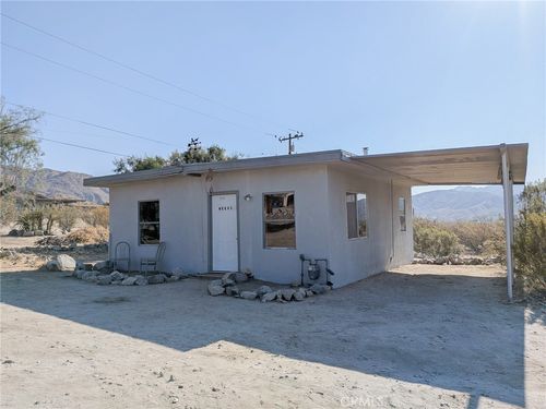 9163 Navajo Trl, Morongo Valley, CA, 92256-9546 | Card Image