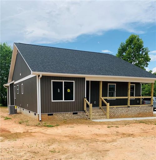 107 Viewmont Ln, Ronda, NC, 28670-8845 | Card Image