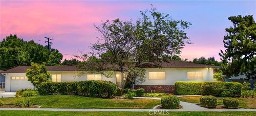 3893 Parkside Dr, San Bernardino, CA, 92404-1750 | Card Image