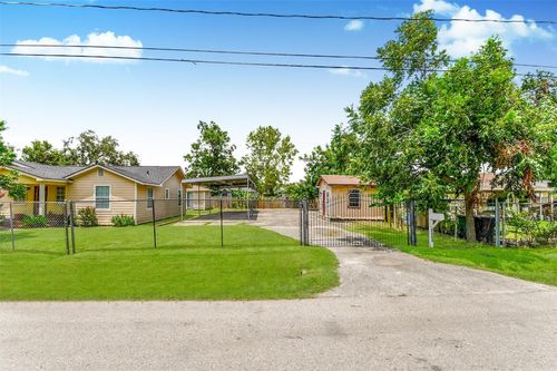 7219 Gainesville St, Houston, TX, 77020-3443 | Card Image