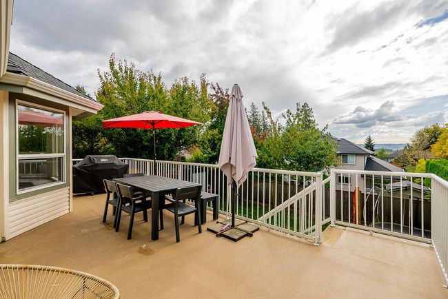 16930 58 A Avenue, House other with 4 bedrooms, 3 bathrooms and 6 parking in Surrey BC | Image 11