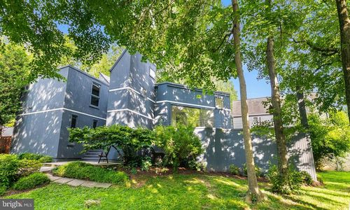 6885 Melrose Dr, MCLEAN, VA, 22101-2808 | Card Image