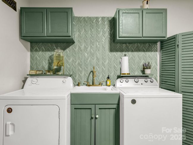 245 Chalet Rd, House other with 3 bedrooms, 3 bathrooms and null parking in Lake Lure NC | Image 34