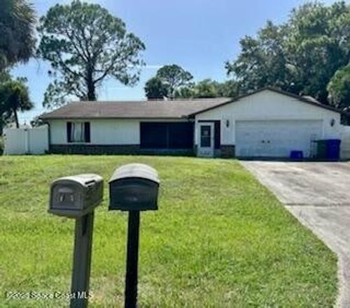 626 Braddock St, Sebastian, FL, 32958-4408 | Card Image