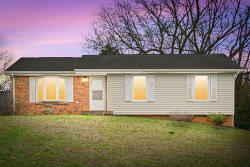 531 Morrison Dr, Clarksville, TN, 37042-6158 | Card Image