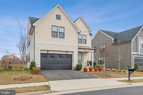 25495 Woodbine Farm Dr, CHANTILLY, VA, 20152-3245 | Card Image