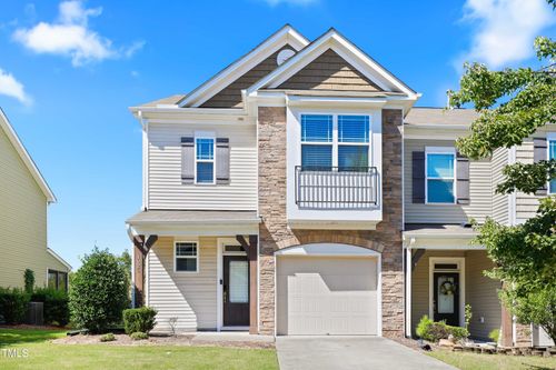 1025 Historic Cir, Morrisville, NC, 27560-5845 | Card Image