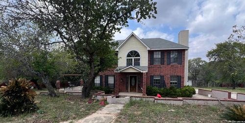 353 Eagle Ridge Dr, Floresville, TX, 78114-9220 | Card Image