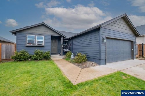 1423 Se Snowberry Av, Dallas, OR, 97338 | Card Image