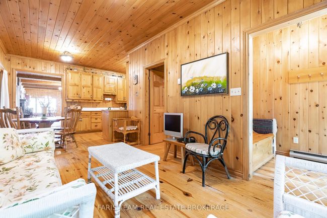80 E Beach Rd, House other with 4 bedrooms, 2 bathrooms and 3 parking in Tiny ON | Image 18