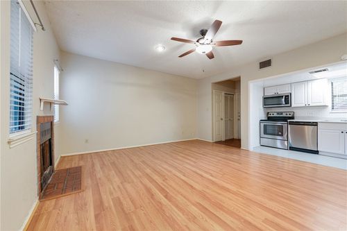 apt-202-706 W 22nd St, Austin, TX, 78705-5436 | Card Image